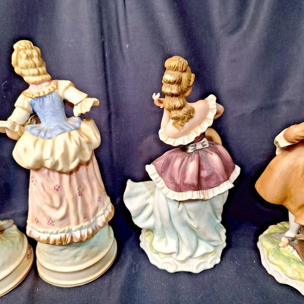 4 Vintage 1950s Victorian figurines 2 are Lefton 8